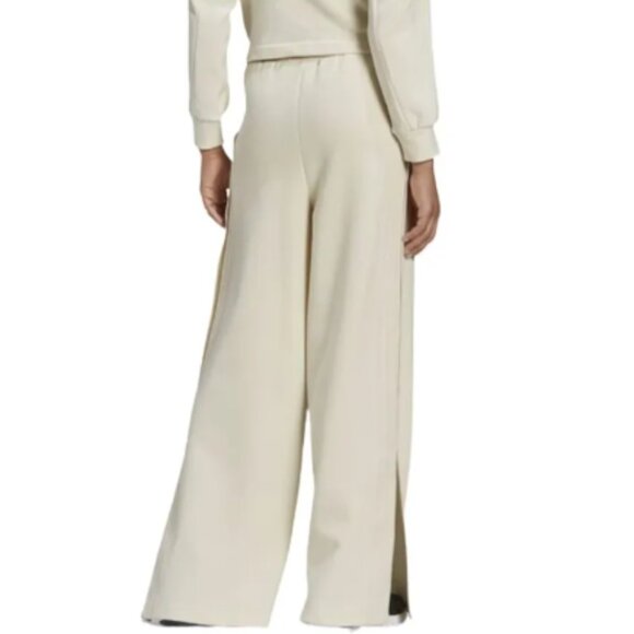 Brand New adidas Adicolor Clean Classics Pants - Picture 2 of 10